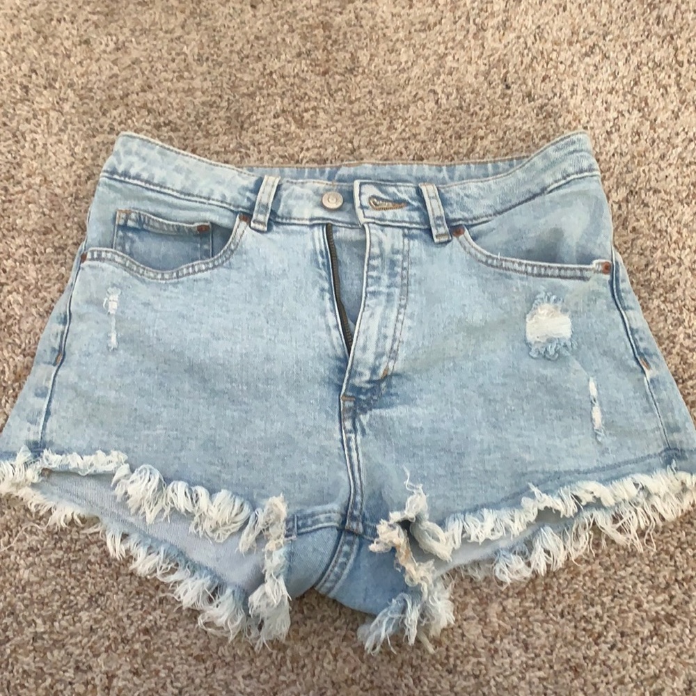 jean shorts super cute